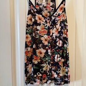 Xhileration top size XL